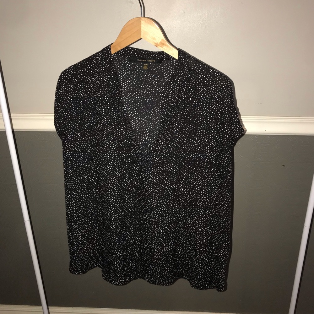 Polka Dot ⚫️ V NECK BLOUSE